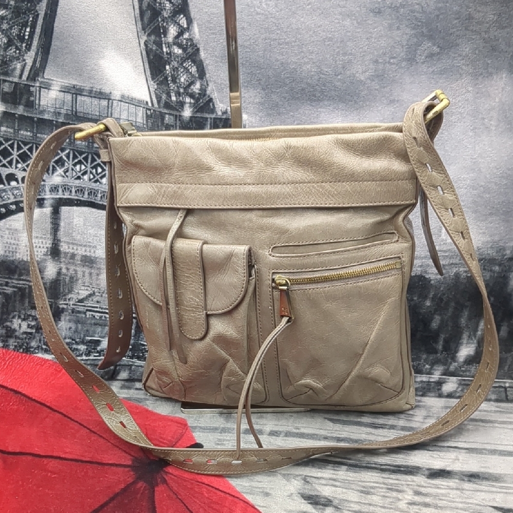 HOBO Crusade Crossbody Leather Bag in Ash